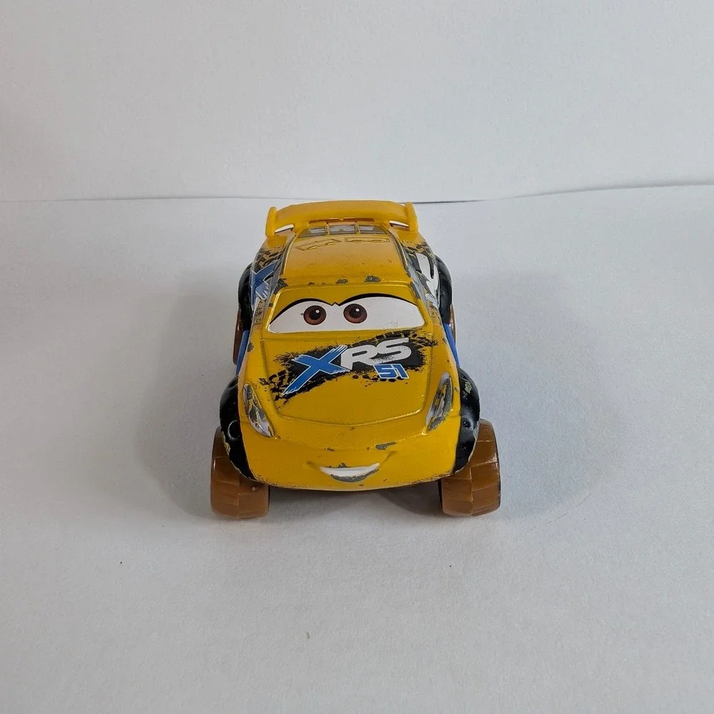 Disney Pixar Cars Mattel XRS Mud Racing Cruz Ramirez Dinoco 51 Diecast Car